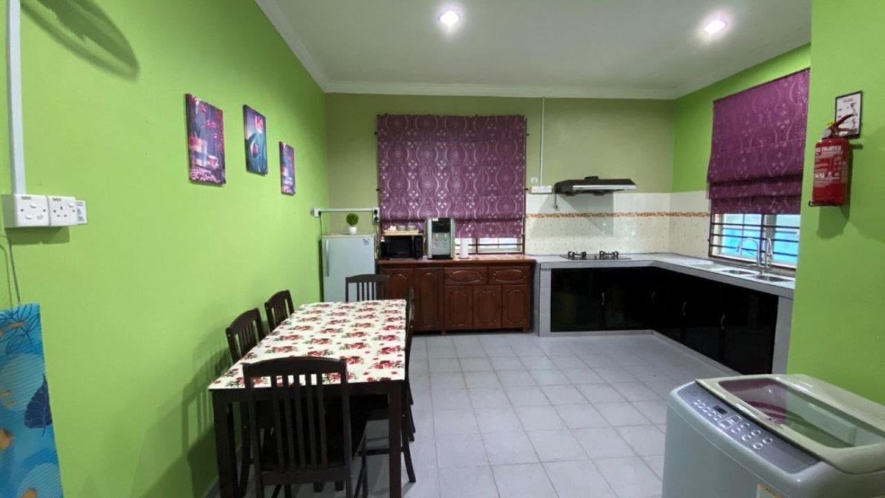 Seri Idaman Guest House 파시르마스 외부 사진