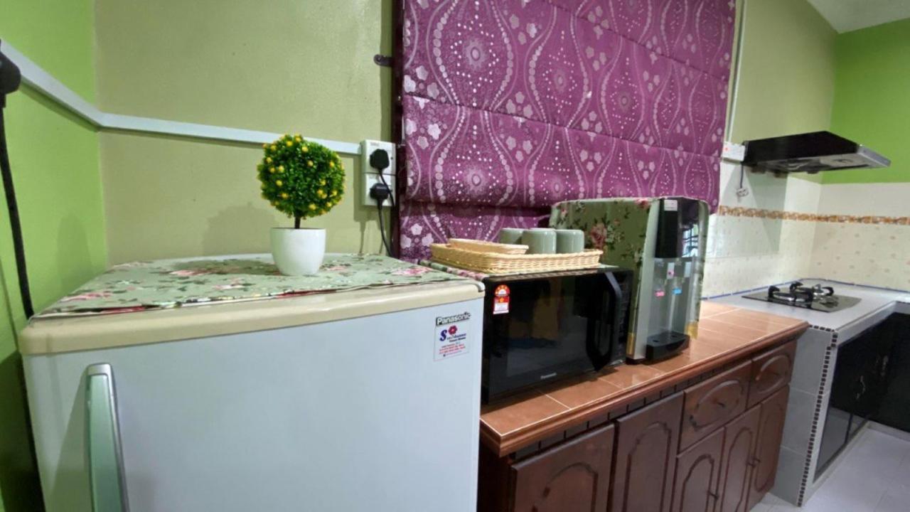 Seri Idaman Guest House 파시르마스 외부 사진