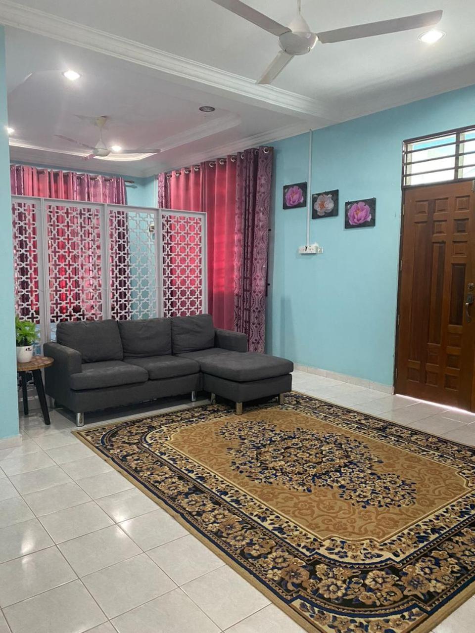 Seri Idaman Guest House 파시르마스 외부 사진