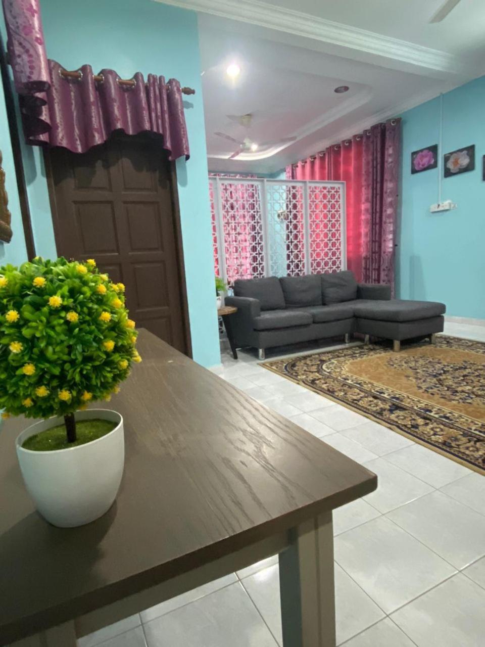 Seri Idaman Guest House 파시르마스 외부 사진